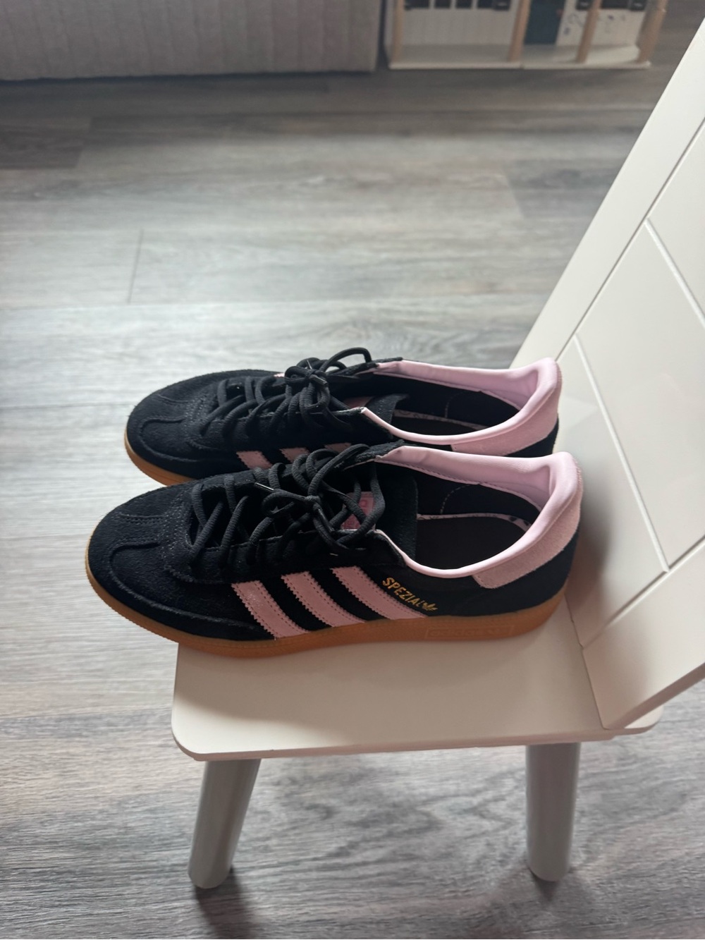 Adidas Handball Spezial Sneakers View 2